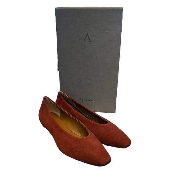 NWB Aquatalia Brick Red Brown Mary Suede Slip On Flats Womens Size 6 - Picture 1 of 9